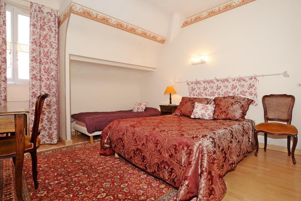 Hotel La Tour Sully-sur-Loire Quarto foto